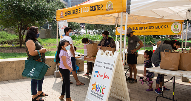 Bilingual volunteers needed for our summer camp! Stipend provided! Must commit to 2 days a week for one session (June or July). To apply, email: volunteer@elbuen.org