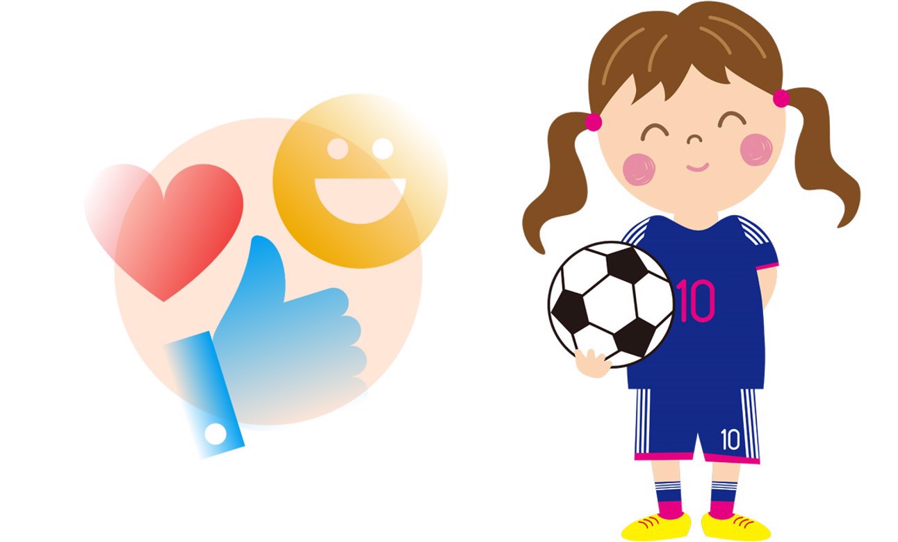 笑顔のサッカー少女画像