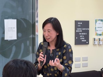 活動開始前唐鳳大使(右三)和本院師長大合照。(照片來源：社科院)