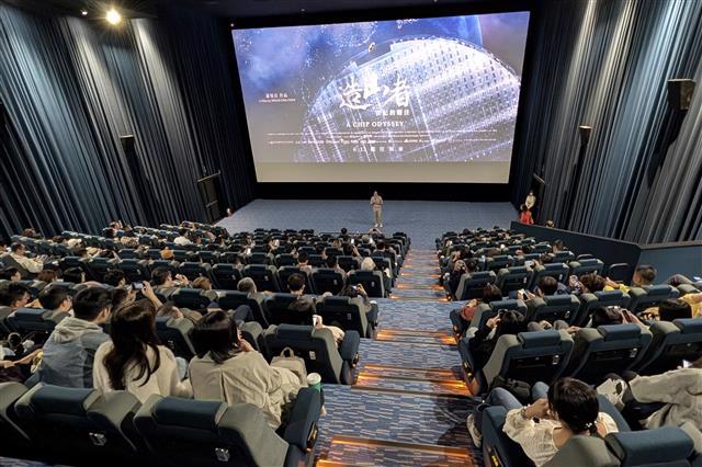 活動由學程執行長羅光達擔任開場引言。(照片來源：社科院行管碩)