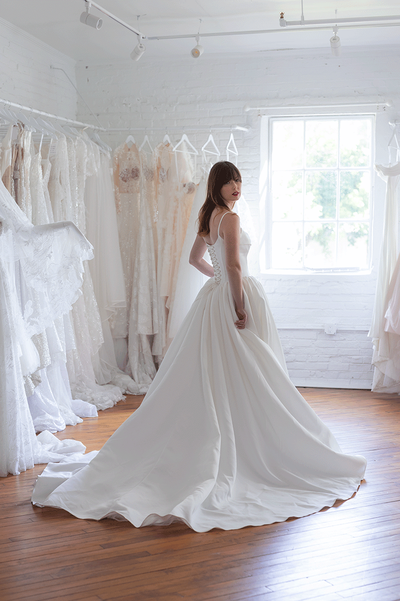 taylor swift wedding gown inspiration