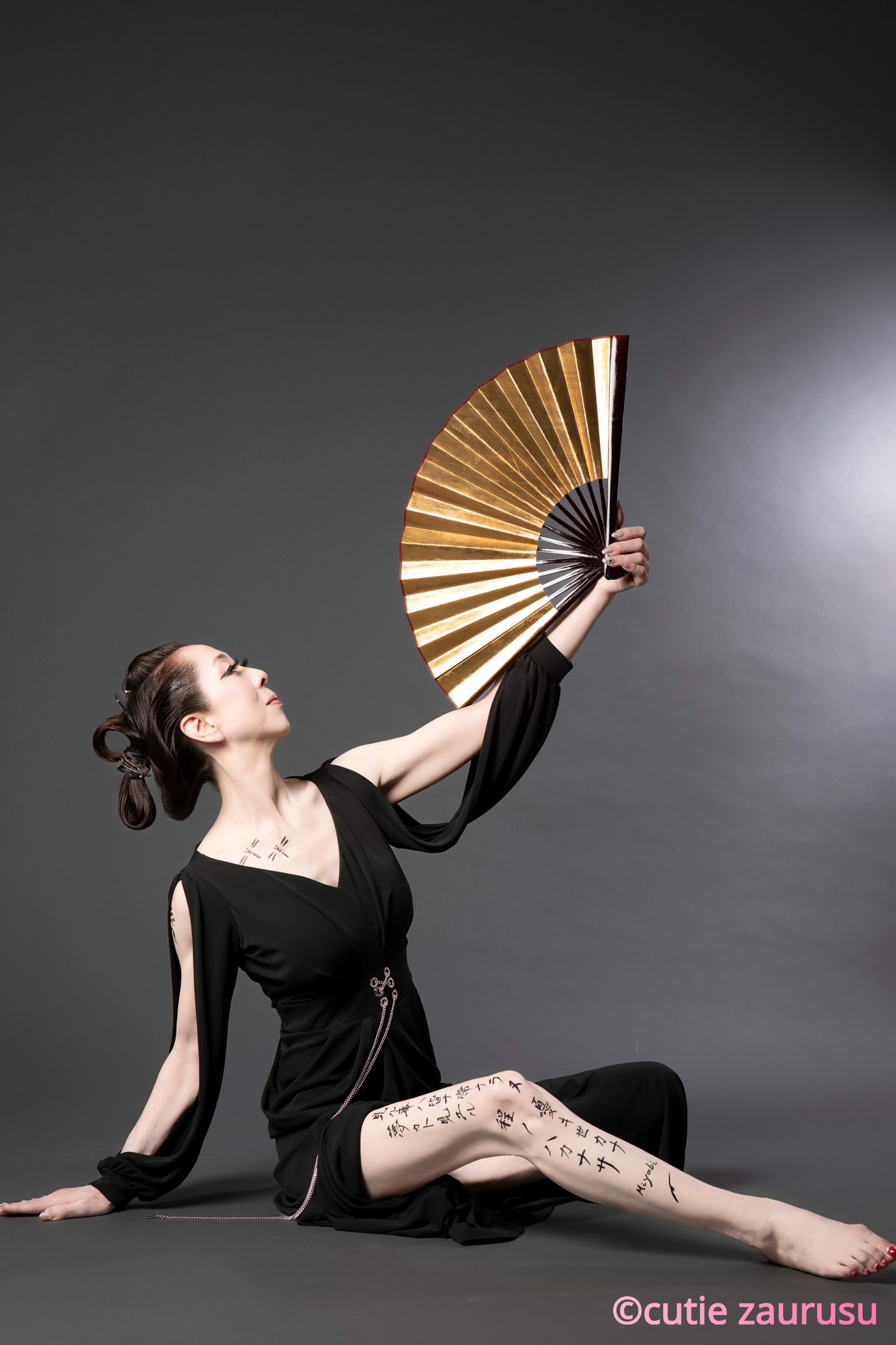 女性