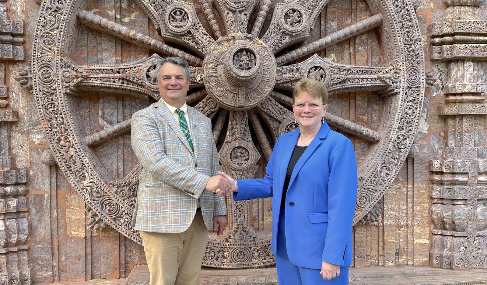 ICRISAT Announces Transition of Leadership as Dr Jacqueline Hughes Hands Over to Interim Director General Dr Stanford Blade