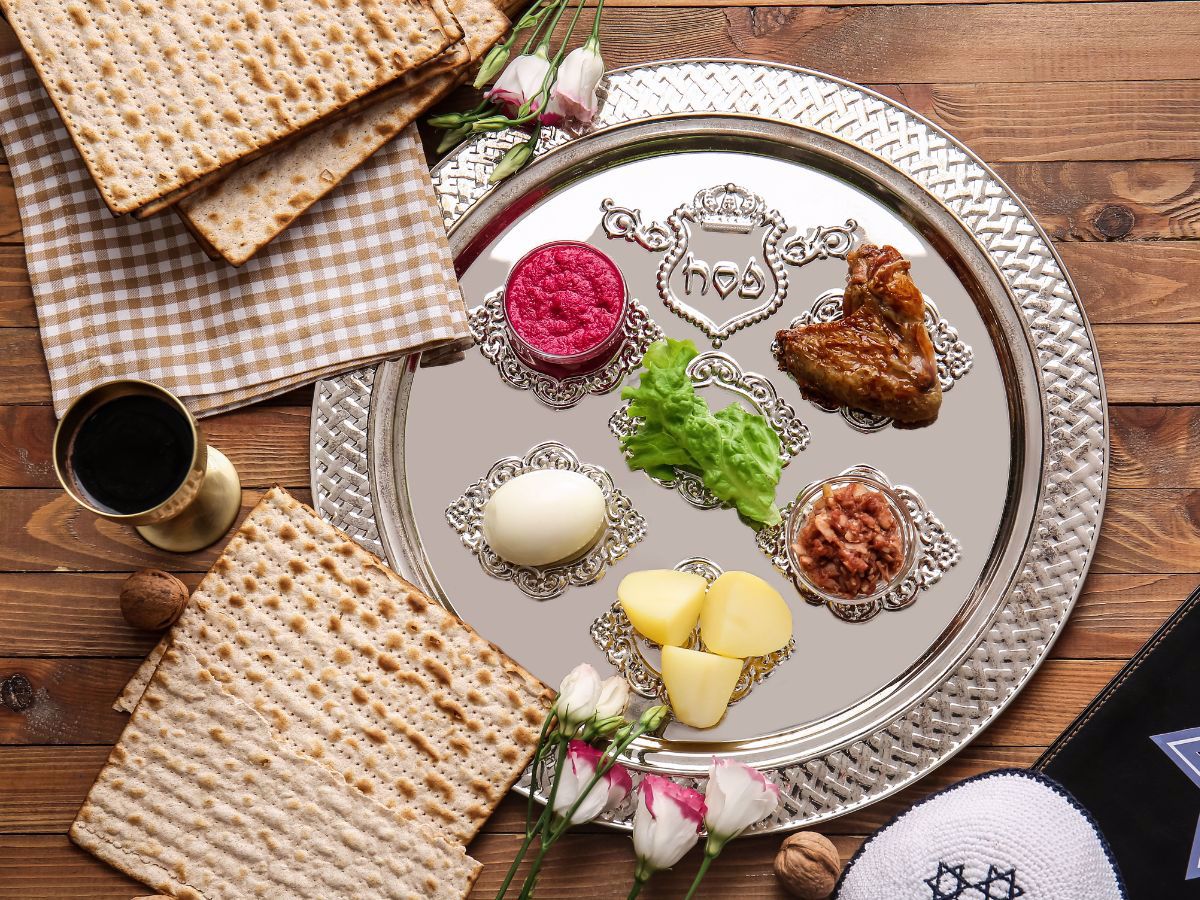 Seder plate and matzoh