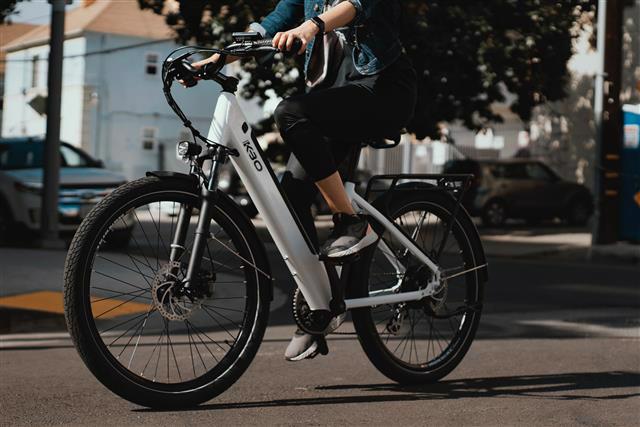 Image of a dockless electric bike