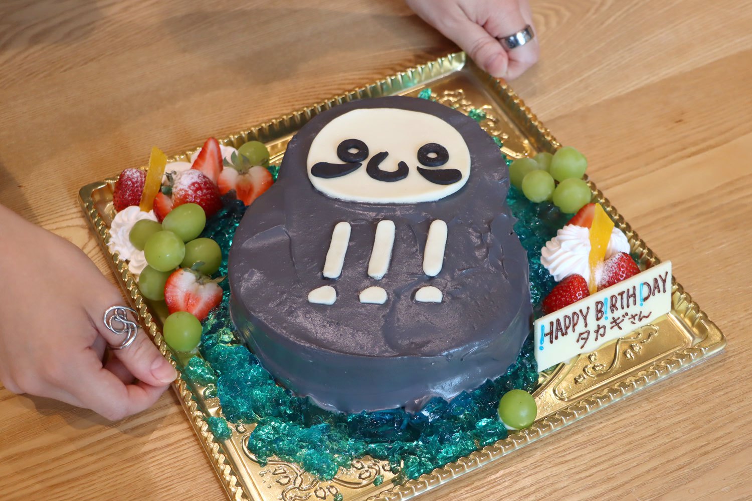 KOMダルマのオリジナルケーキ