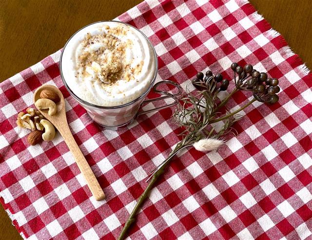 konishi@danshaku-club.com