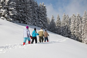 Schneeschuhwandern zum Half-Moon-See